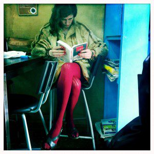 On using retro camera apps on smartphones